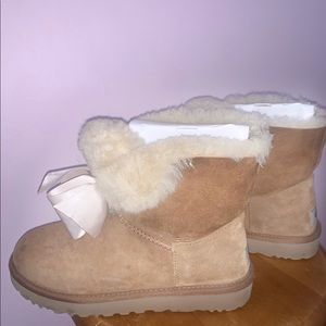 Women's gita bow mini booties
